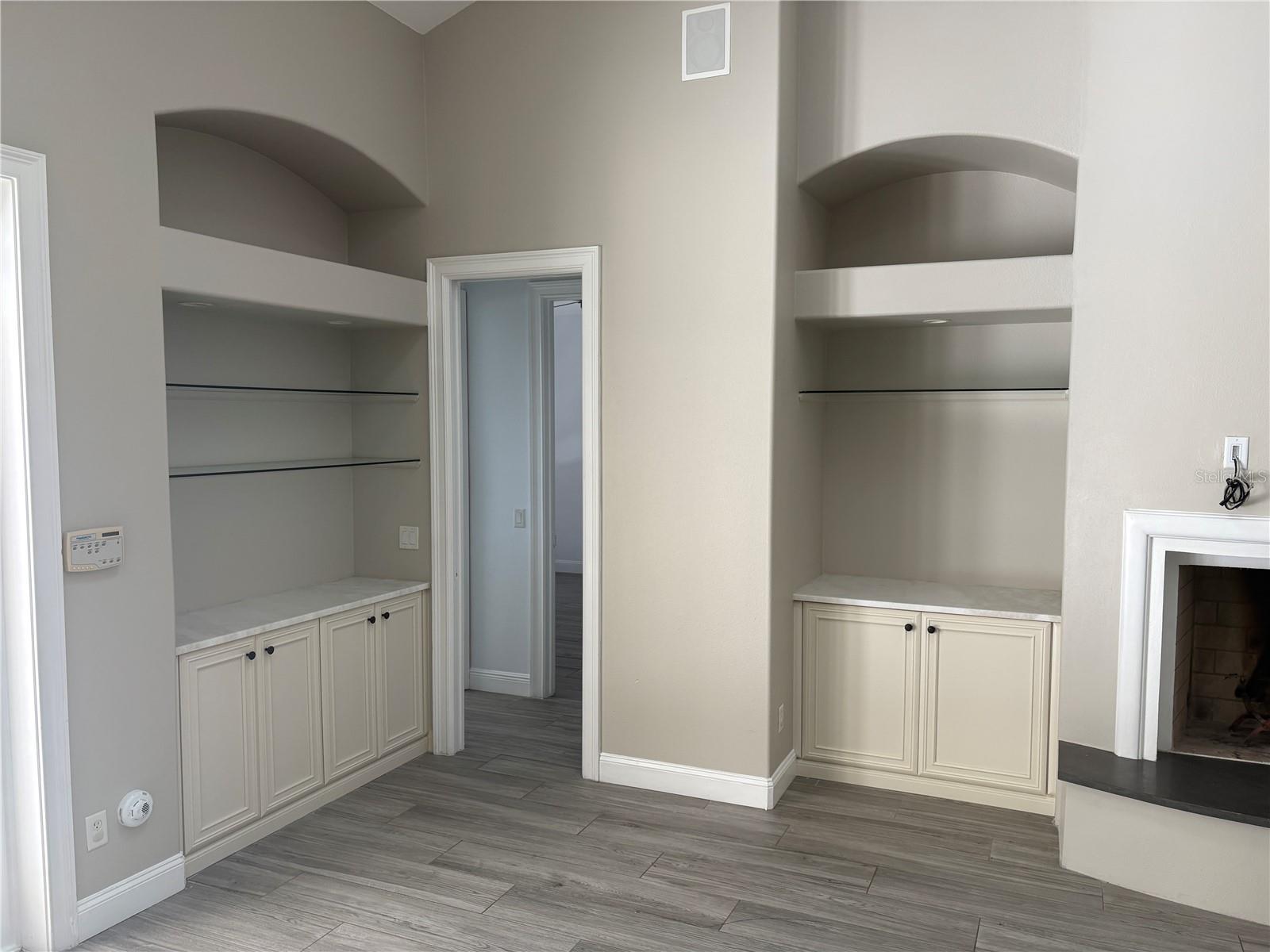 Image 18 of 60 For 3265 Hidden Lake Drive