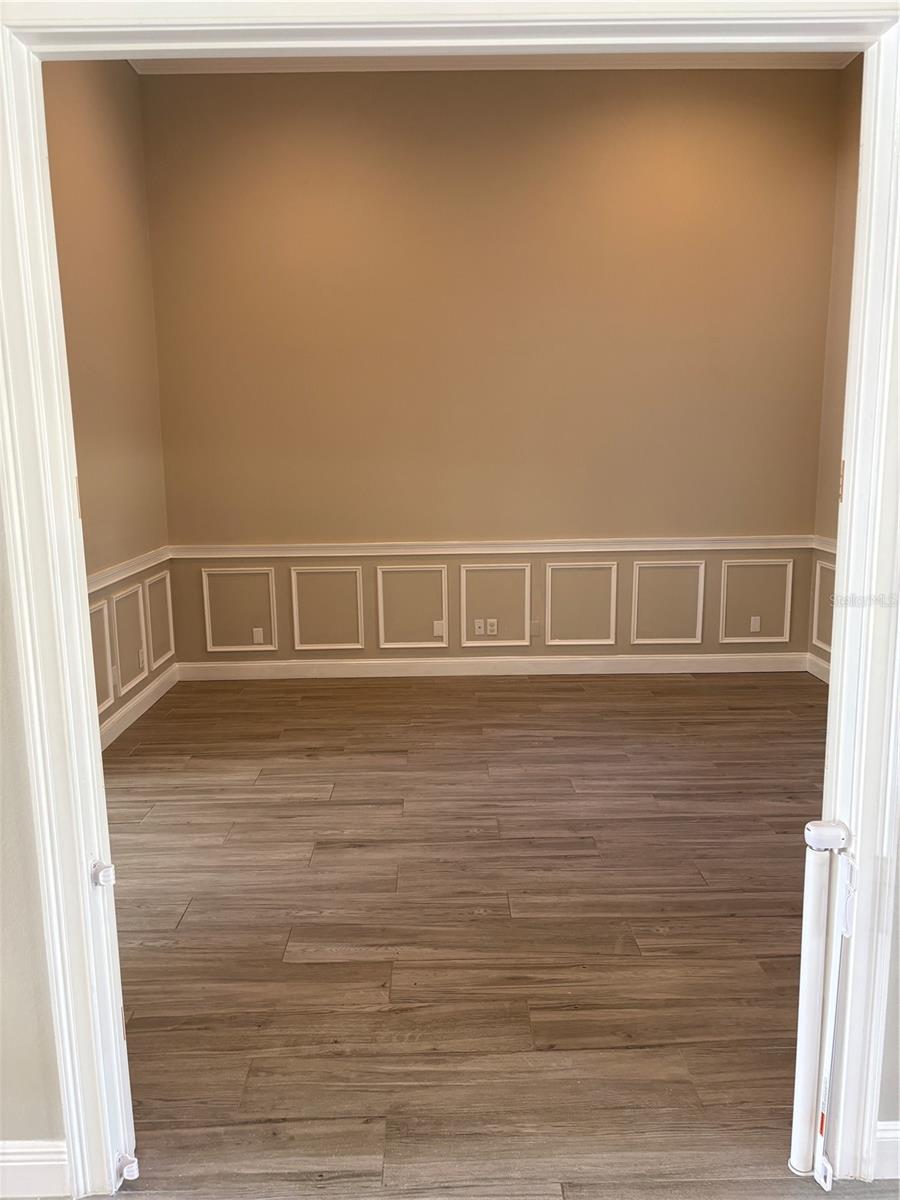 Image 8 of 60 For 3265 Hidden Lake Drive