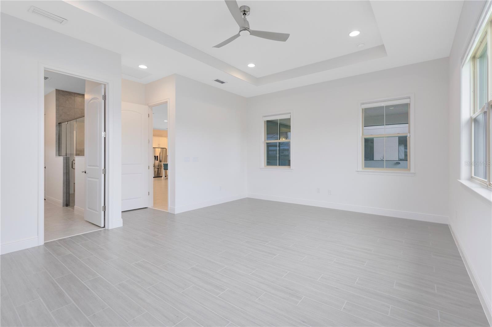 Listing photo id 10 for 13014 Bromborough Drive