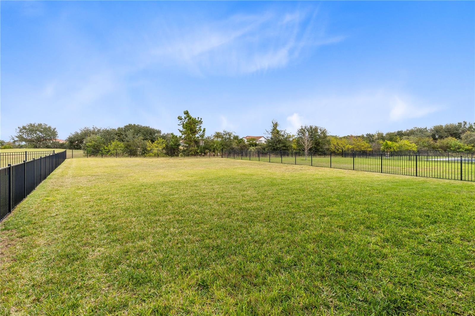 Listing photo id 27 for 13014 Bromborough Drive