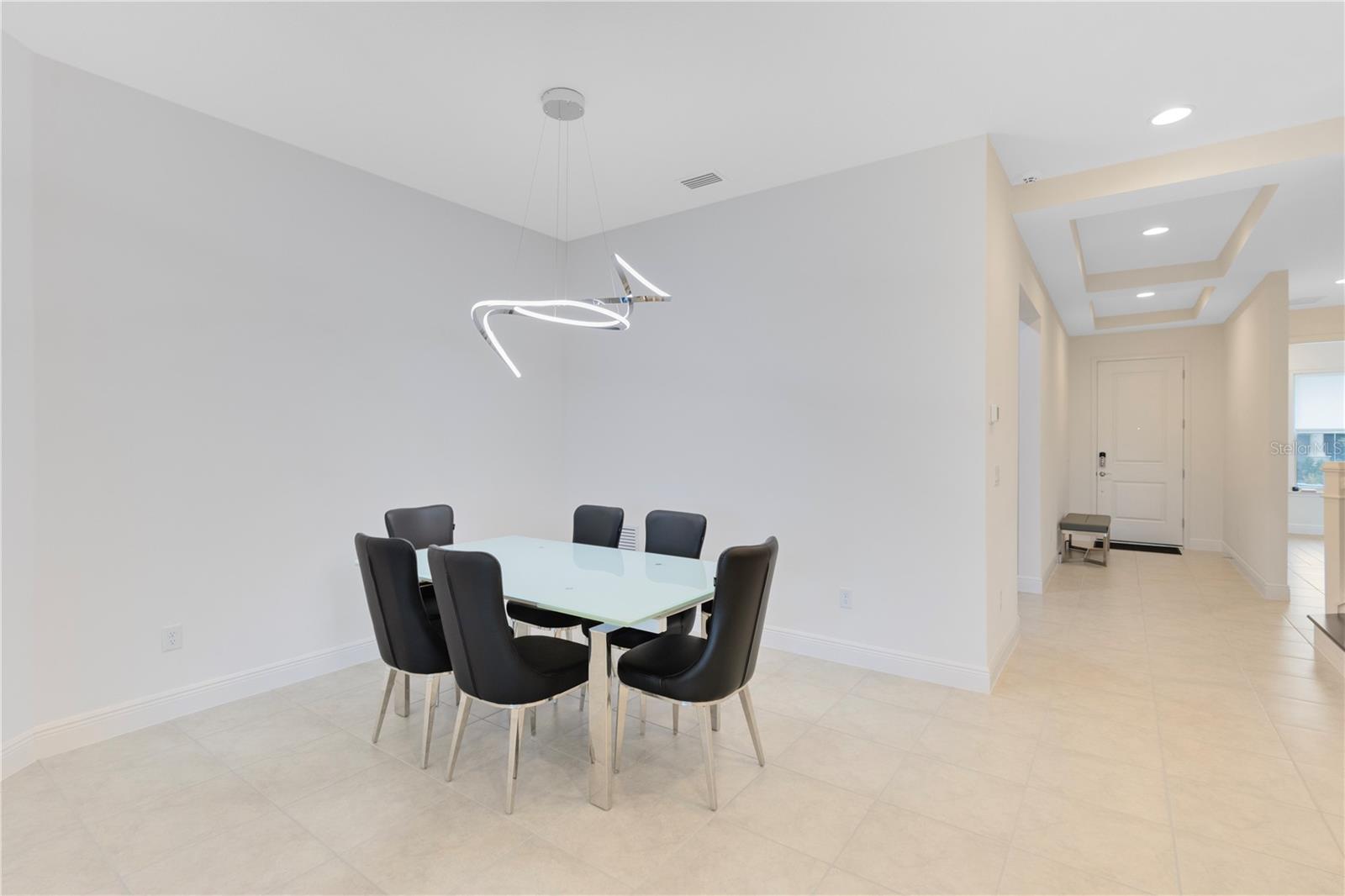 Listing photo id 7 for 13014 Bromborough Drive