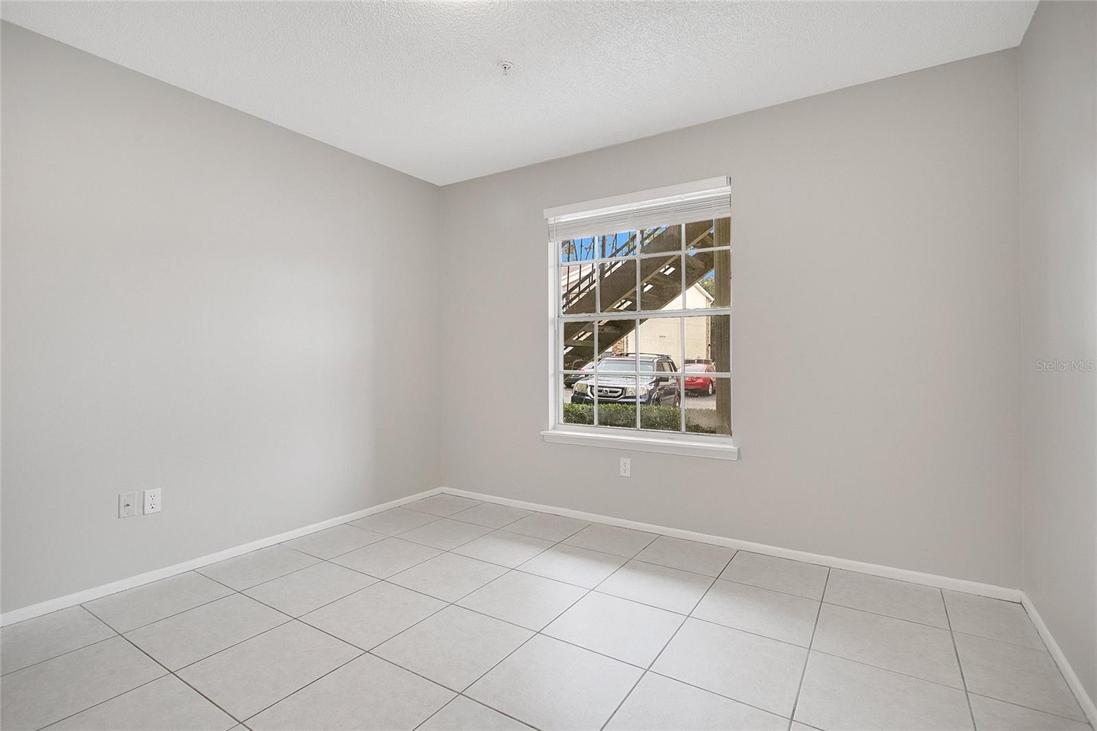 Image 15 of 23 For 140 Reserve Circle 104