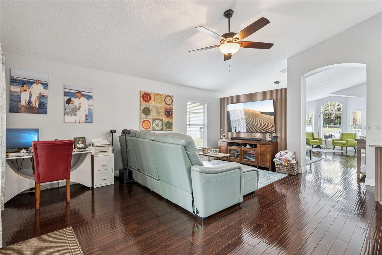 Image 4 of 40 For 8128 Woodsworth Drive