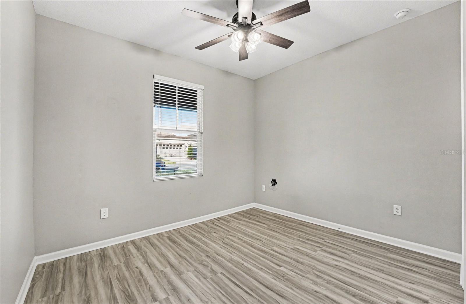 Image 22 of 27 For 1016 Griffon Avenue