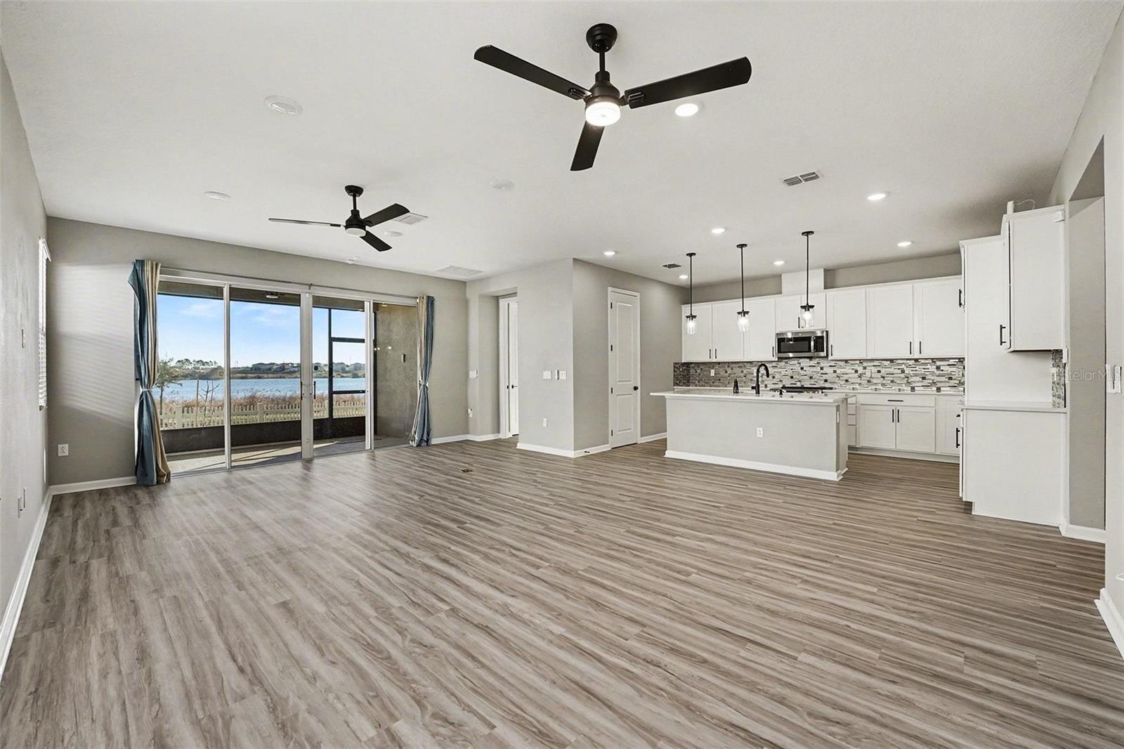 Image 4 of 27 For 1016 Griffon Avenue