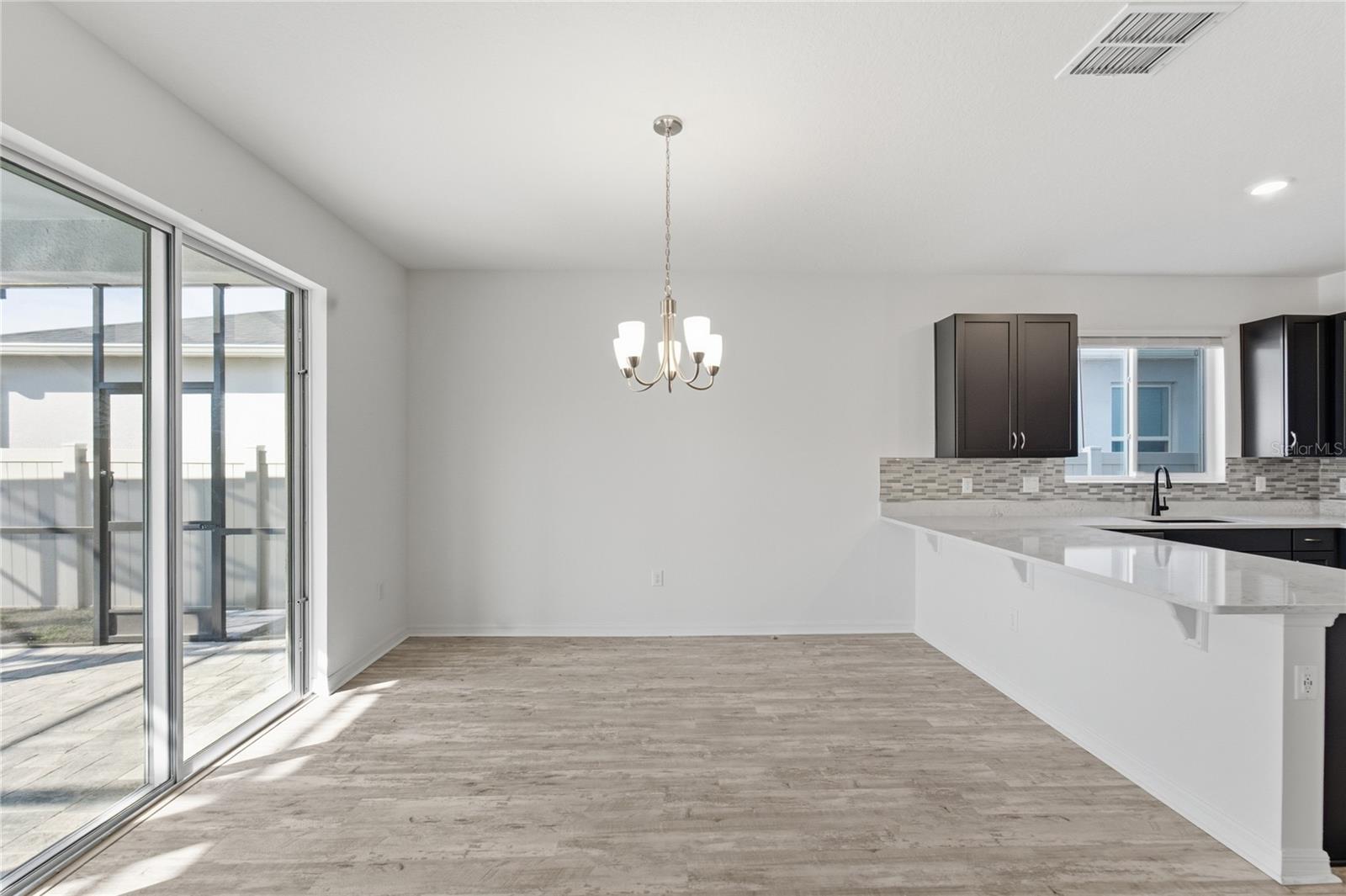 Image 10 of 35 For 2739 Meadow Stream Way