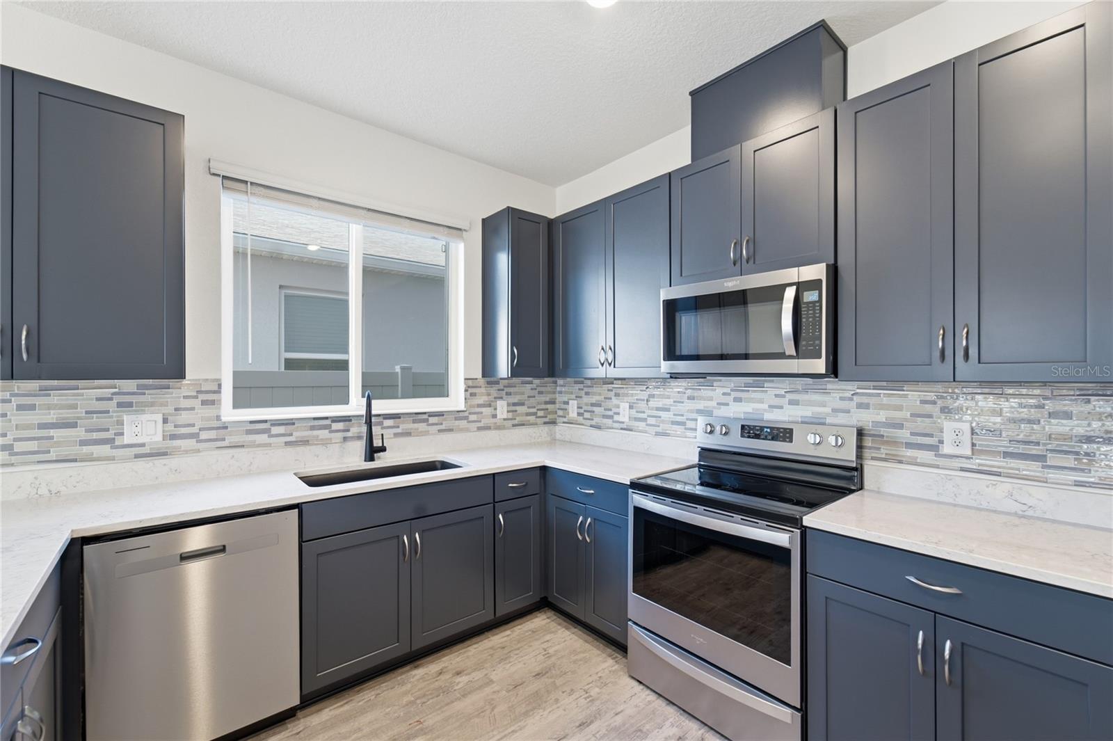 Image 12 of 35 For 2739 Meadow Stream Way