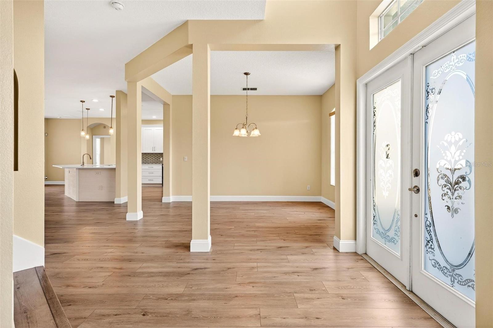 Image 11 of 84 For 18172 Thornhill Grand Circle