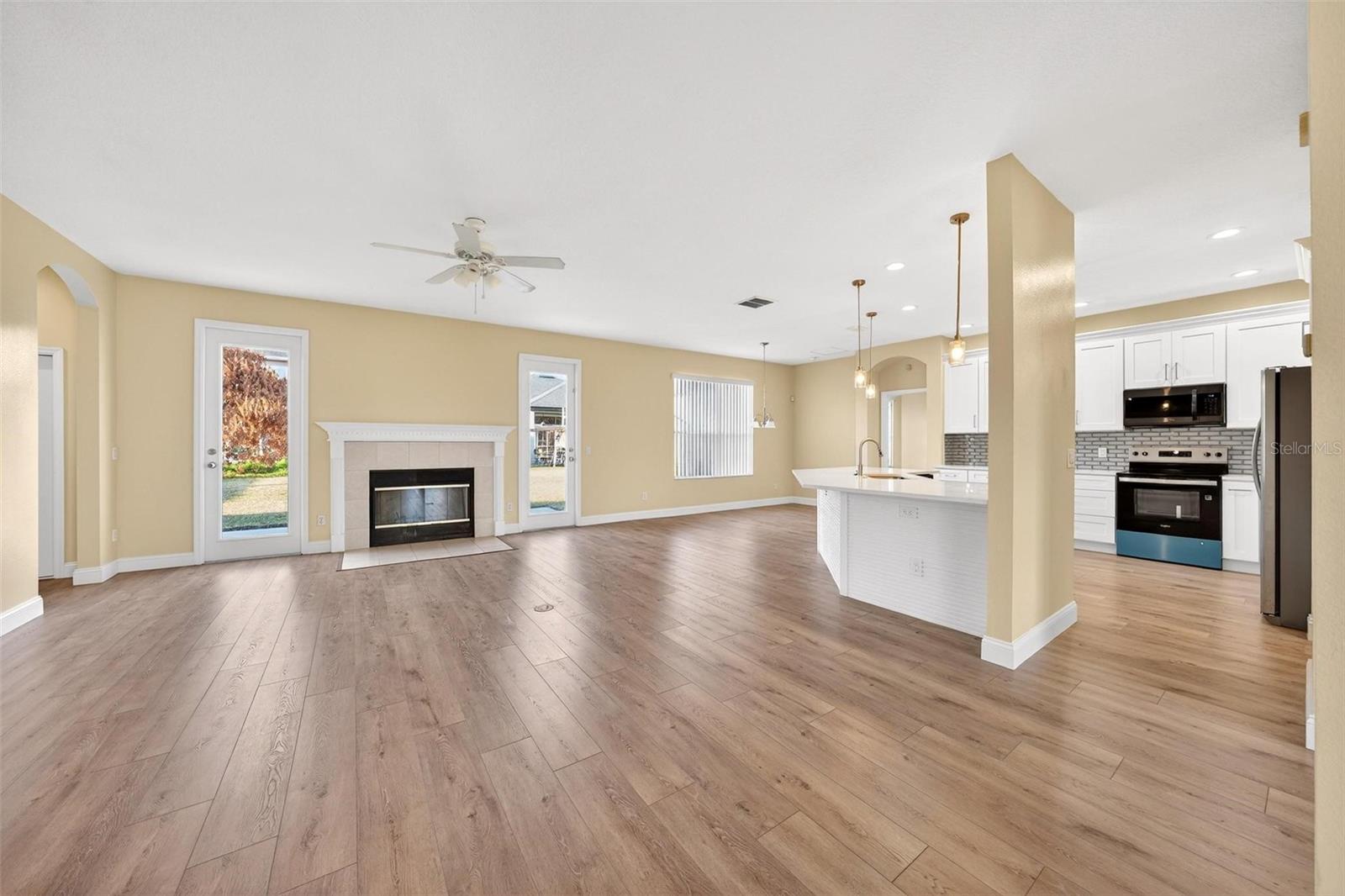 Image 16 of 84 For 18172 Thornhill Grand Circle