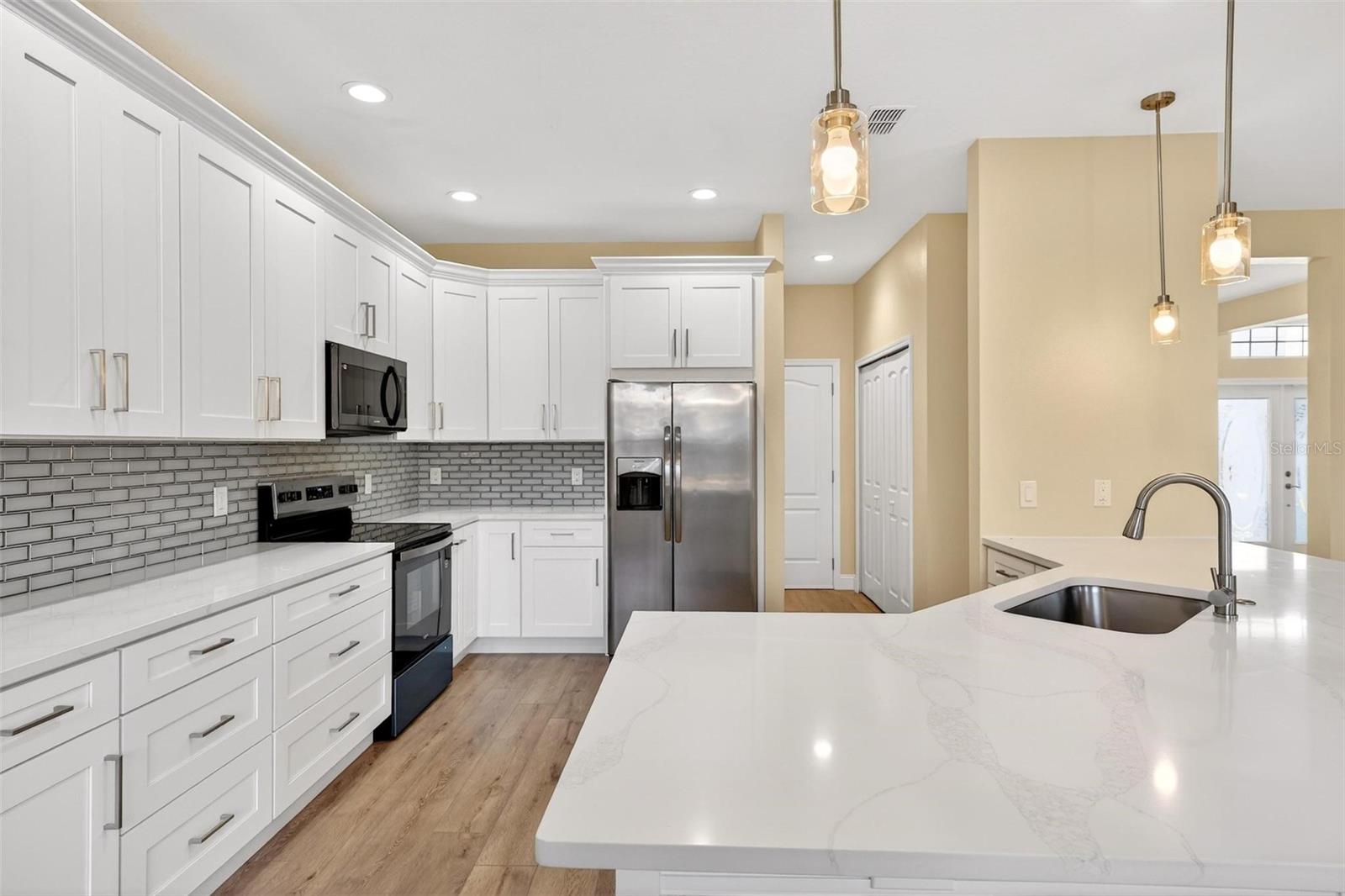 Image 25 of 84 For 18172 Thornhill Grand Circle