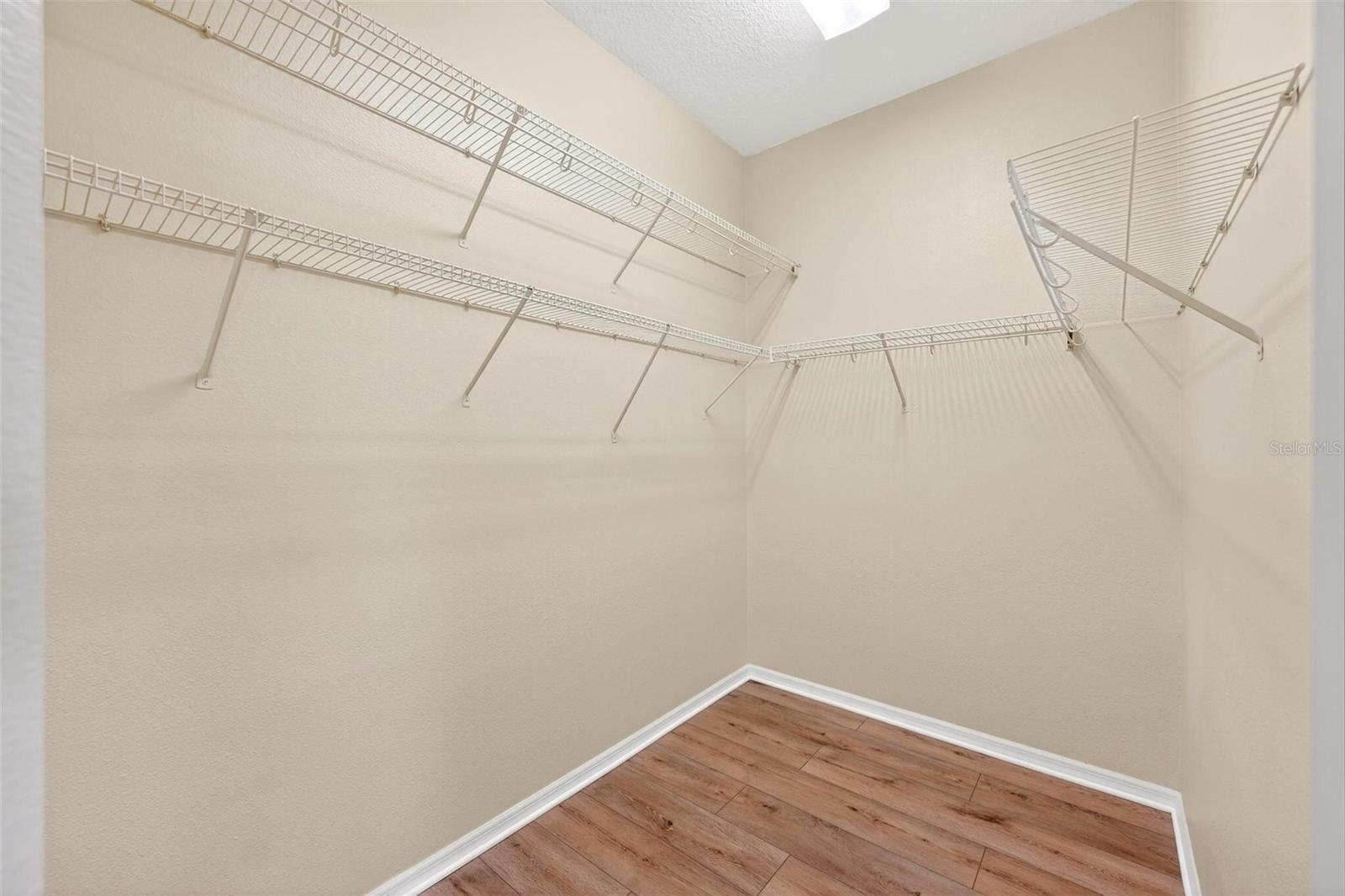 Image 37 of 84 For 18172 Thornhill Grand Circle