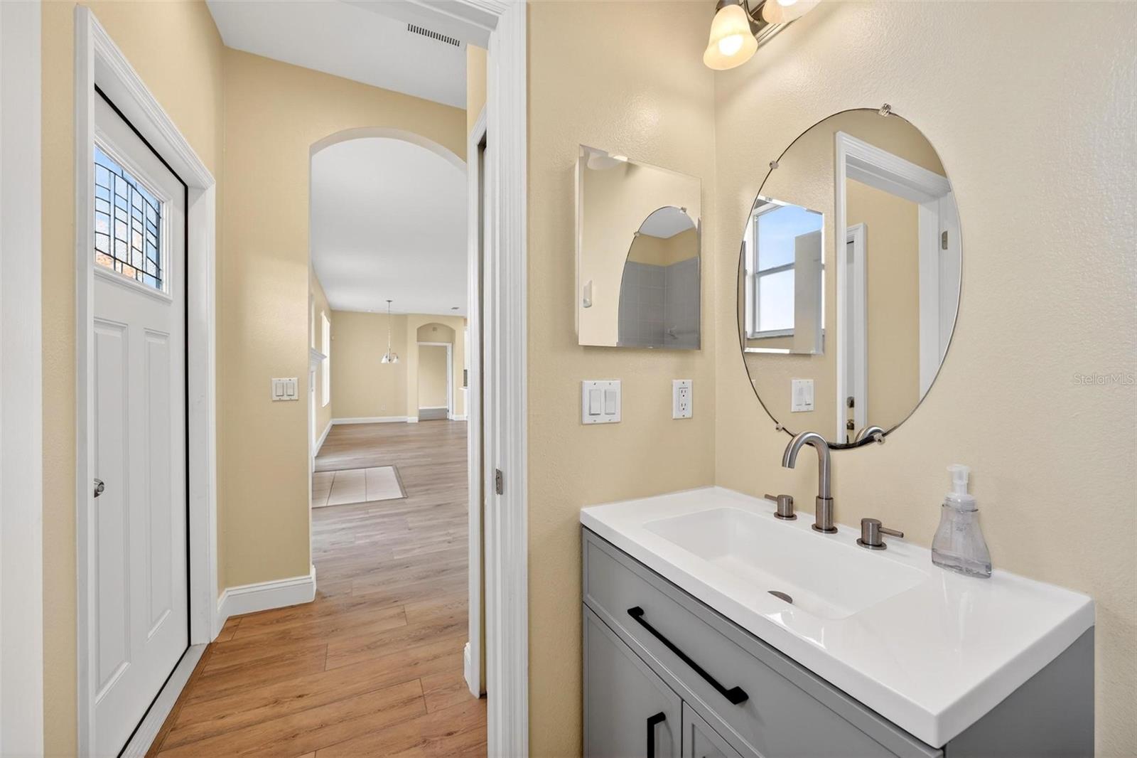 Image 49 of 84 For 18172 Thornhill Grand Circle