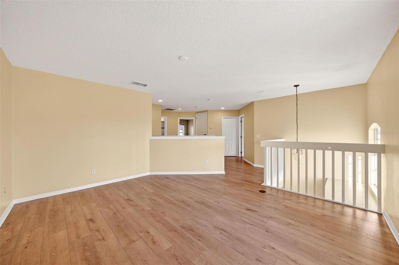 Image 52 of 84 For 18172 Thornhill Grand Circle