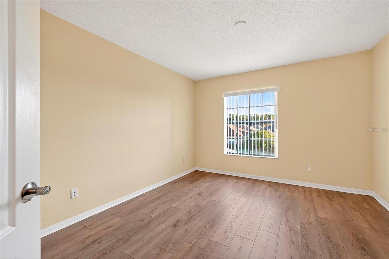 Image 53 of 84 For 18172 Thornhill Grand Circle