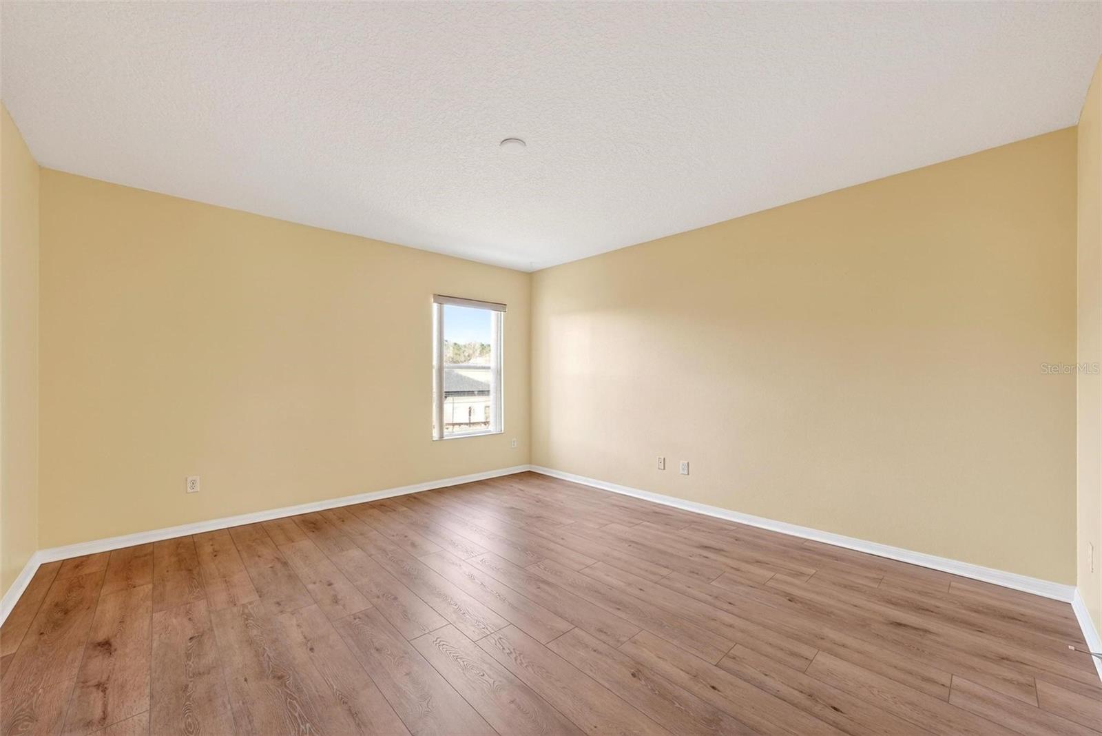 Image 56 of 84 For 18172 Thornhill Grand Circle