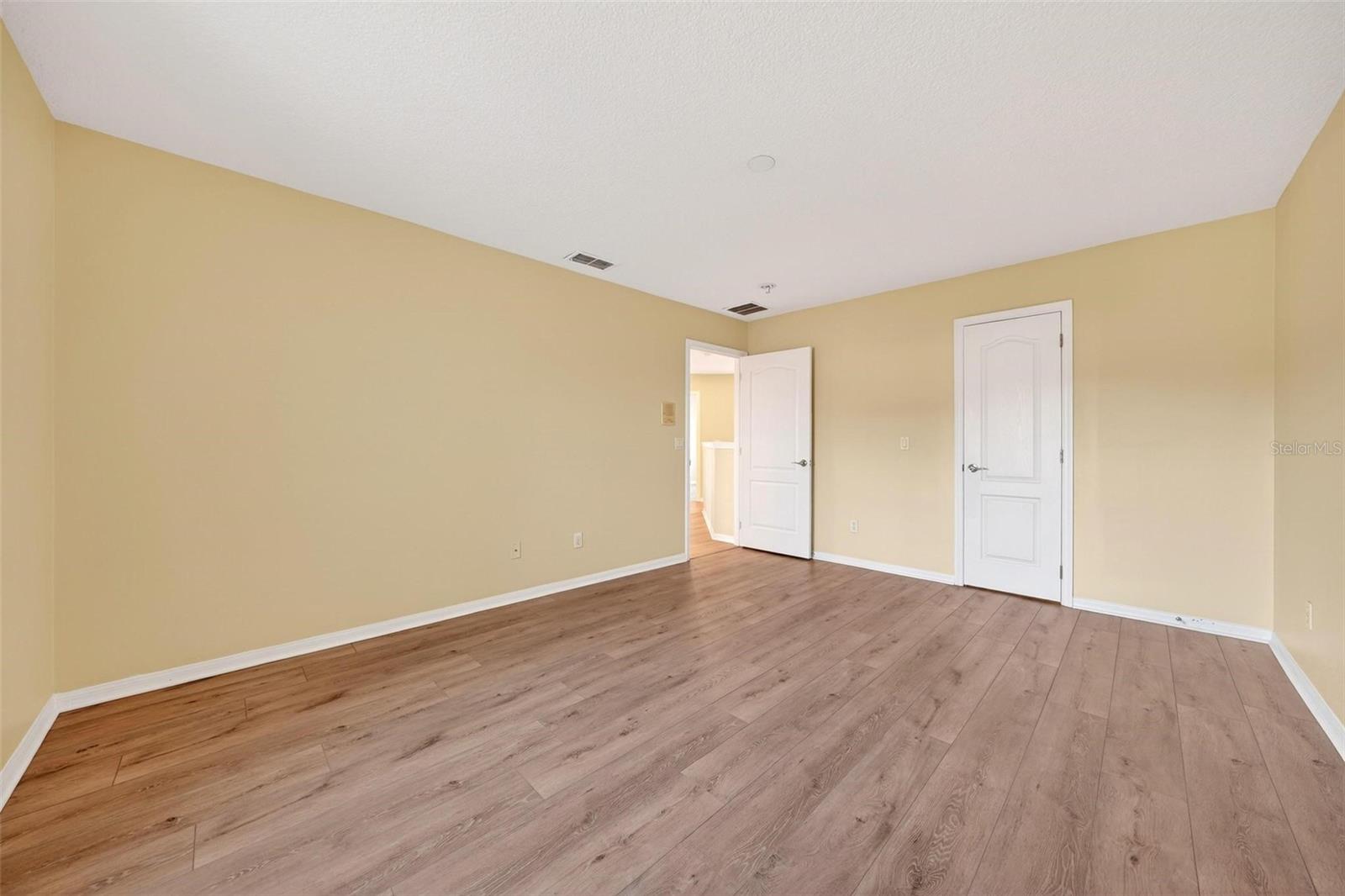 Image 62 of 84 For 18172 Thornhill Grand Circle