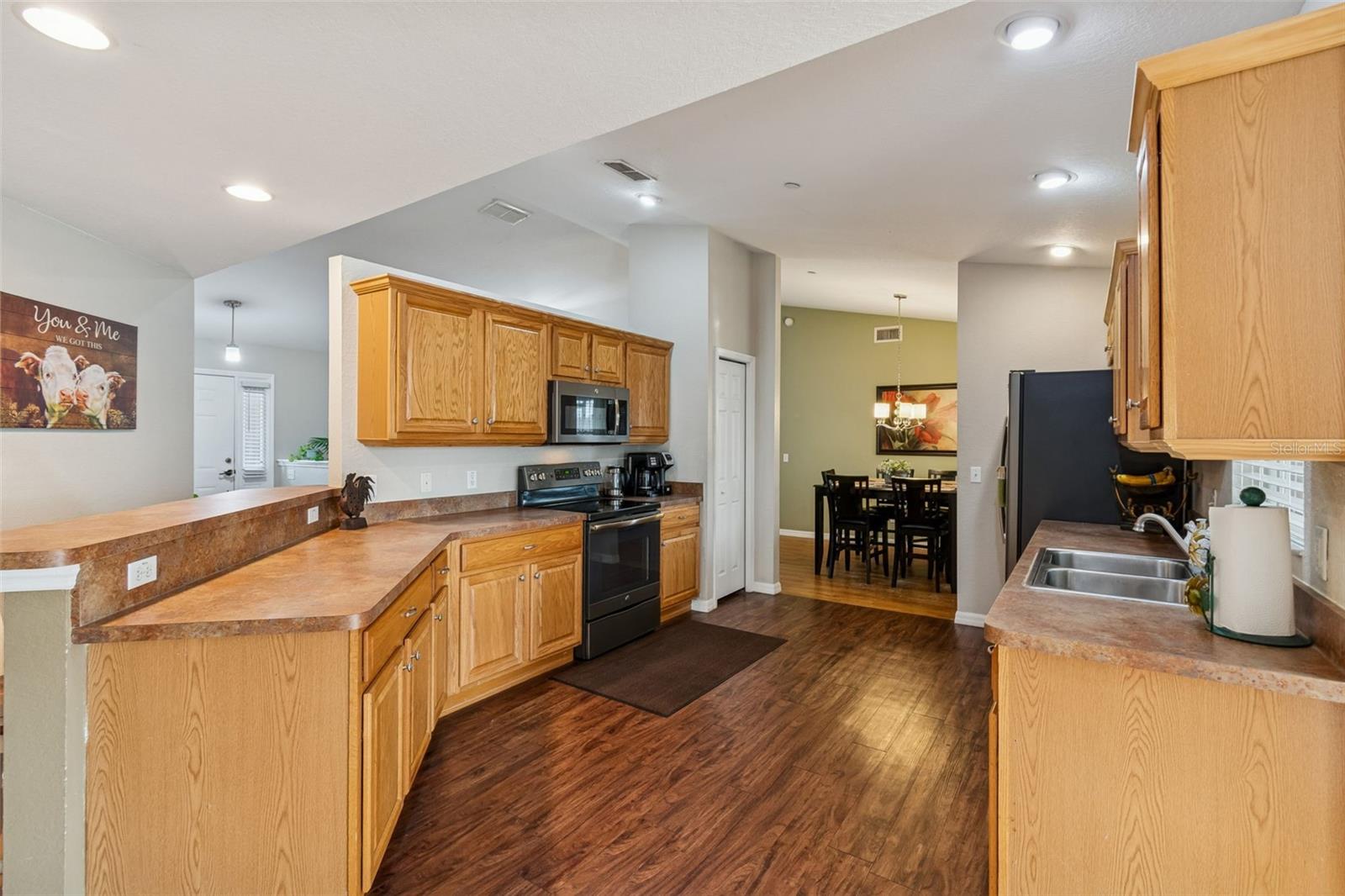 Image 12 of 38 For 18030 Bayamon Avenue