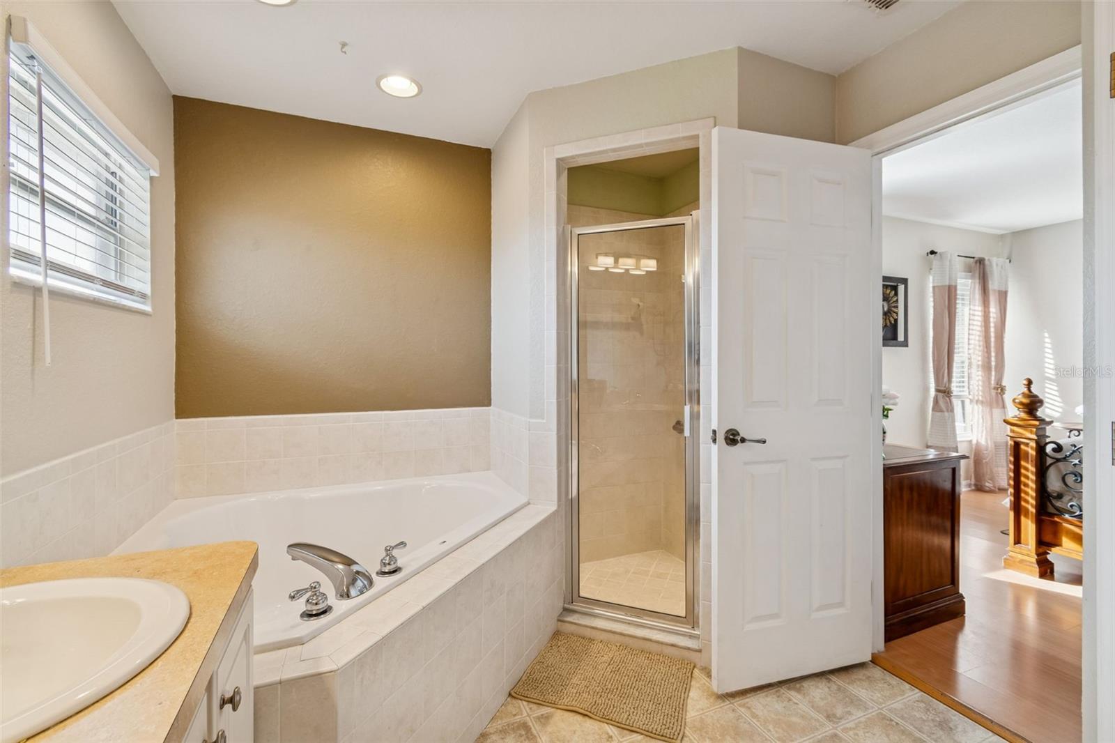 Image 32 of 38 For 18030 Bayamon Avenue