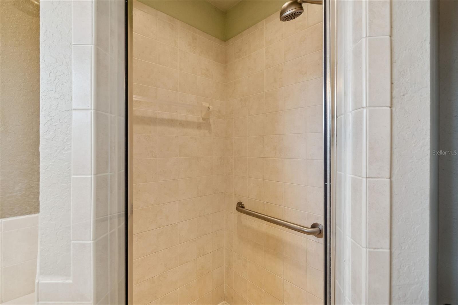 Image 34 of 38 For 18030 Bayamon Avenue