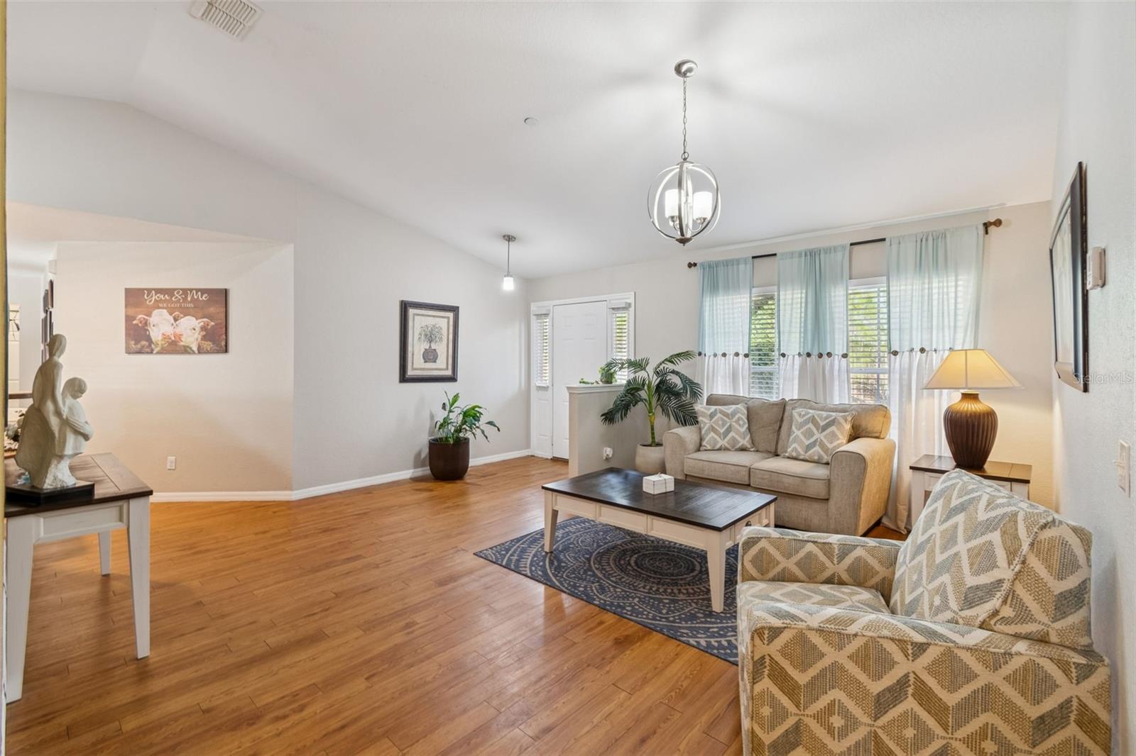 Image 5 of 38 For 18030 Bayamon Avenue