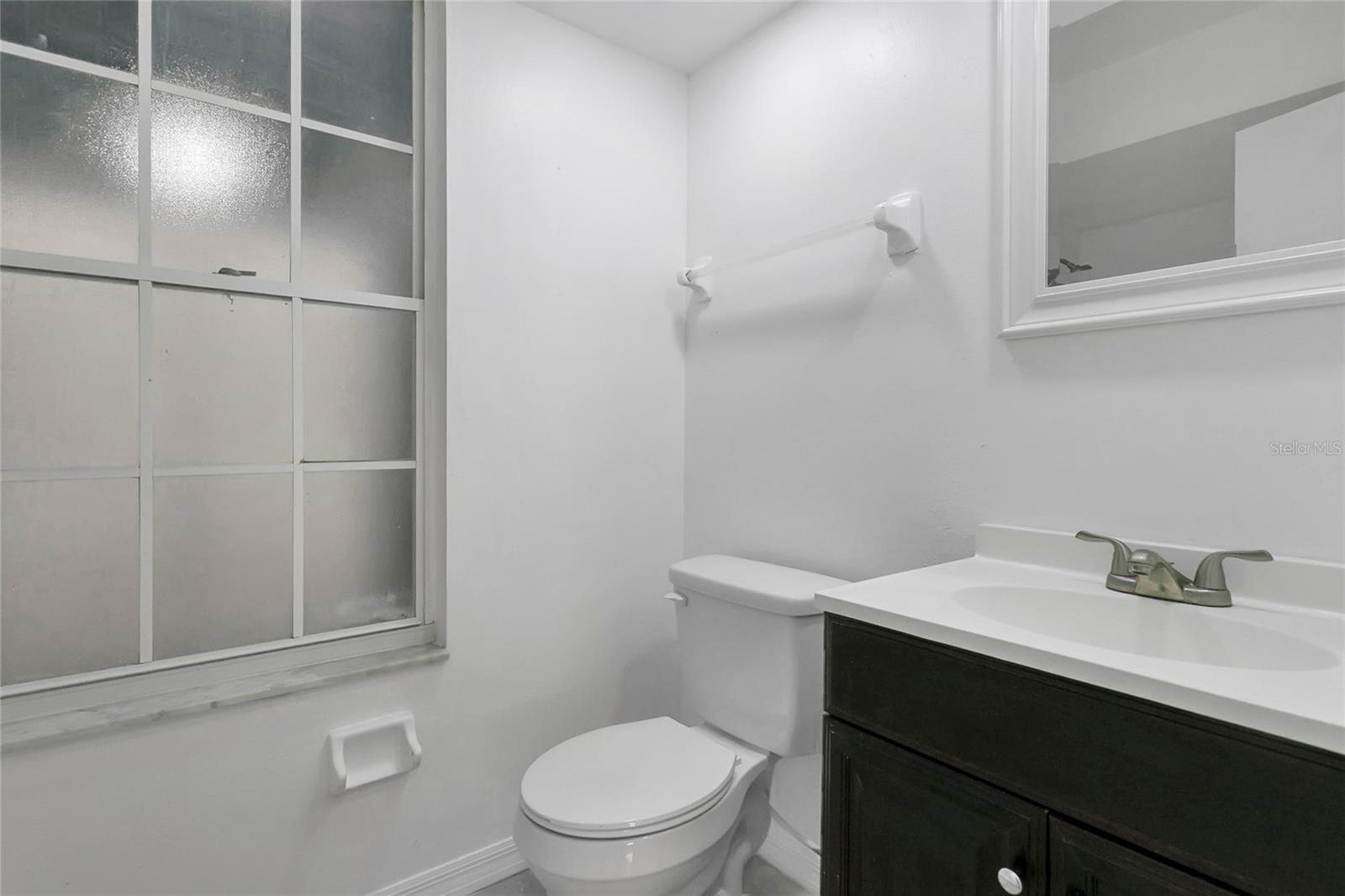 Image 13 of 30 For 4529 Southfield Avenue