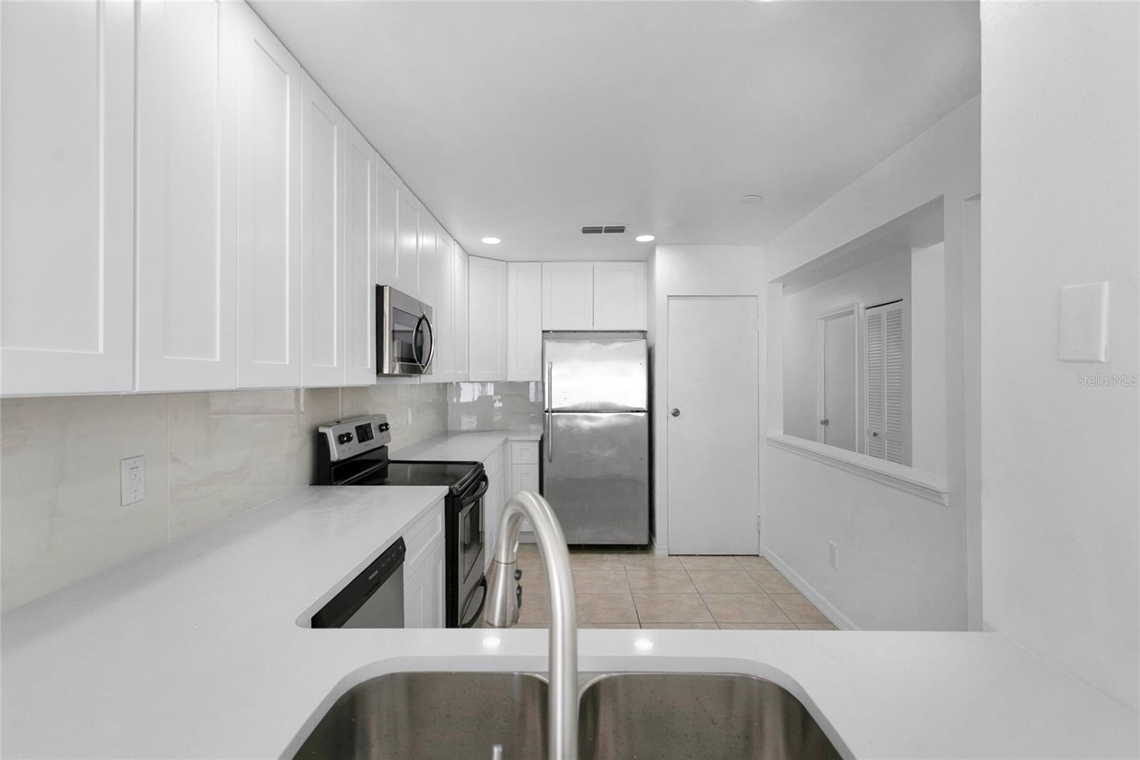 Image 3 of 30 For 4529 Southfield Avenue