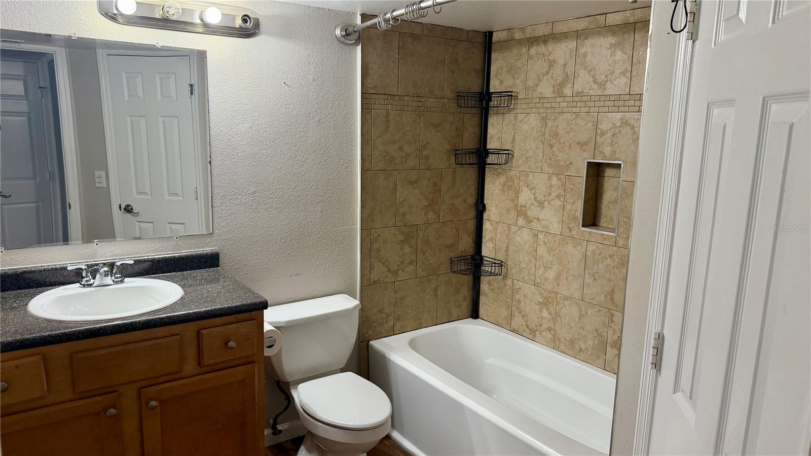 Image 17 of 42 For 420 Forestway Circle 201