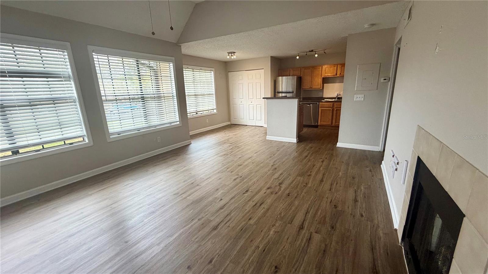 Image 6 of 42 For 420 Forestway Circle 201