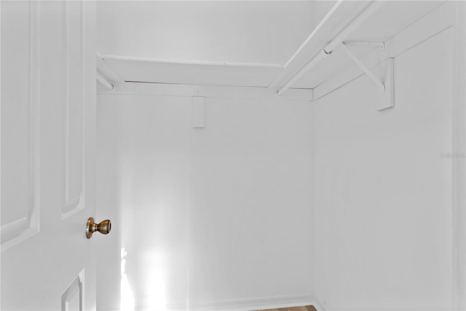 Image 17 of 31 For 5852 Shale Court