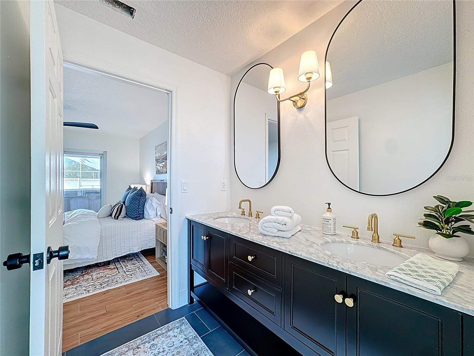 Image 17 of 35 For 36751 Sundance Drive