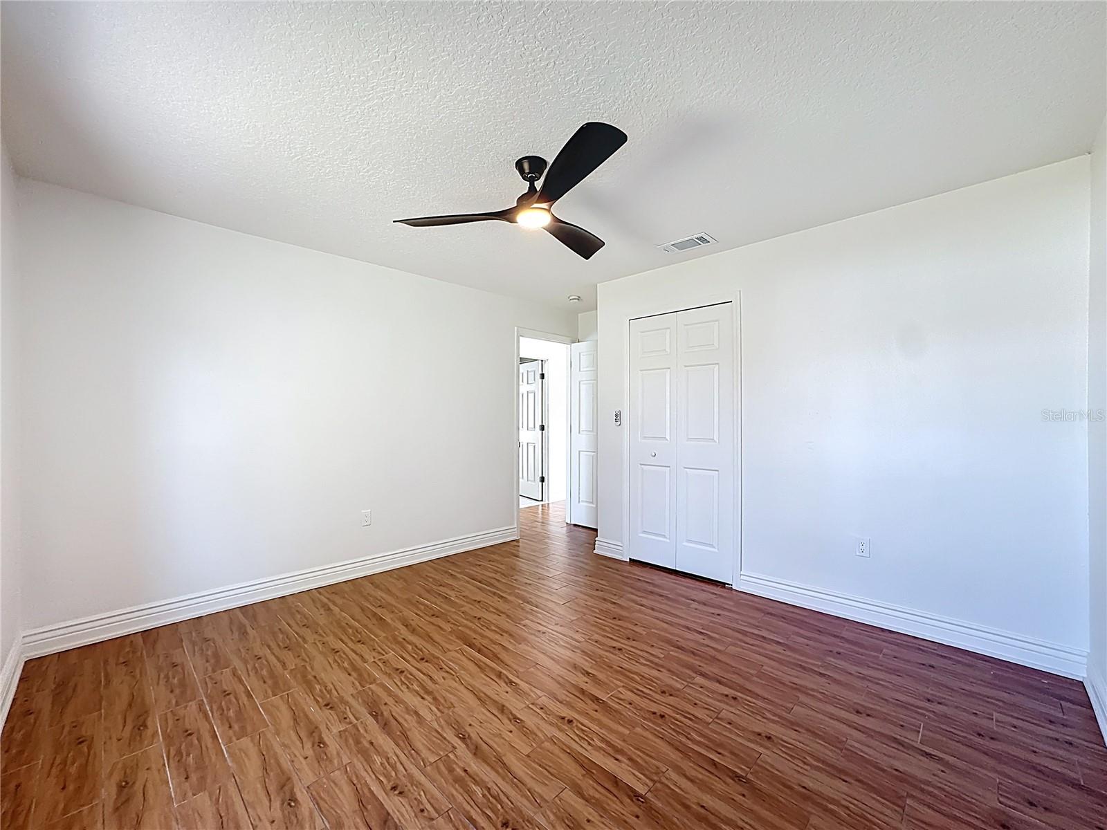 Image 22 of 35 For 36751 Sundance Drive