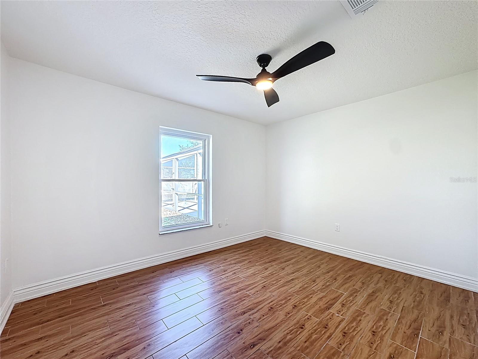 Image 23 of 35 For 36751 Sundance Drive