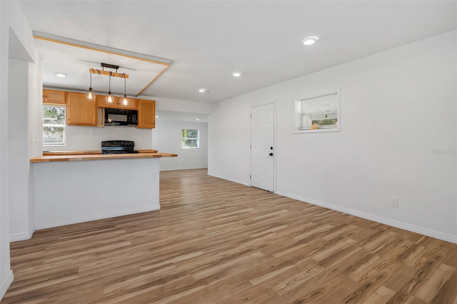 Image 10 of 31 For 6146 Dahlia Drive