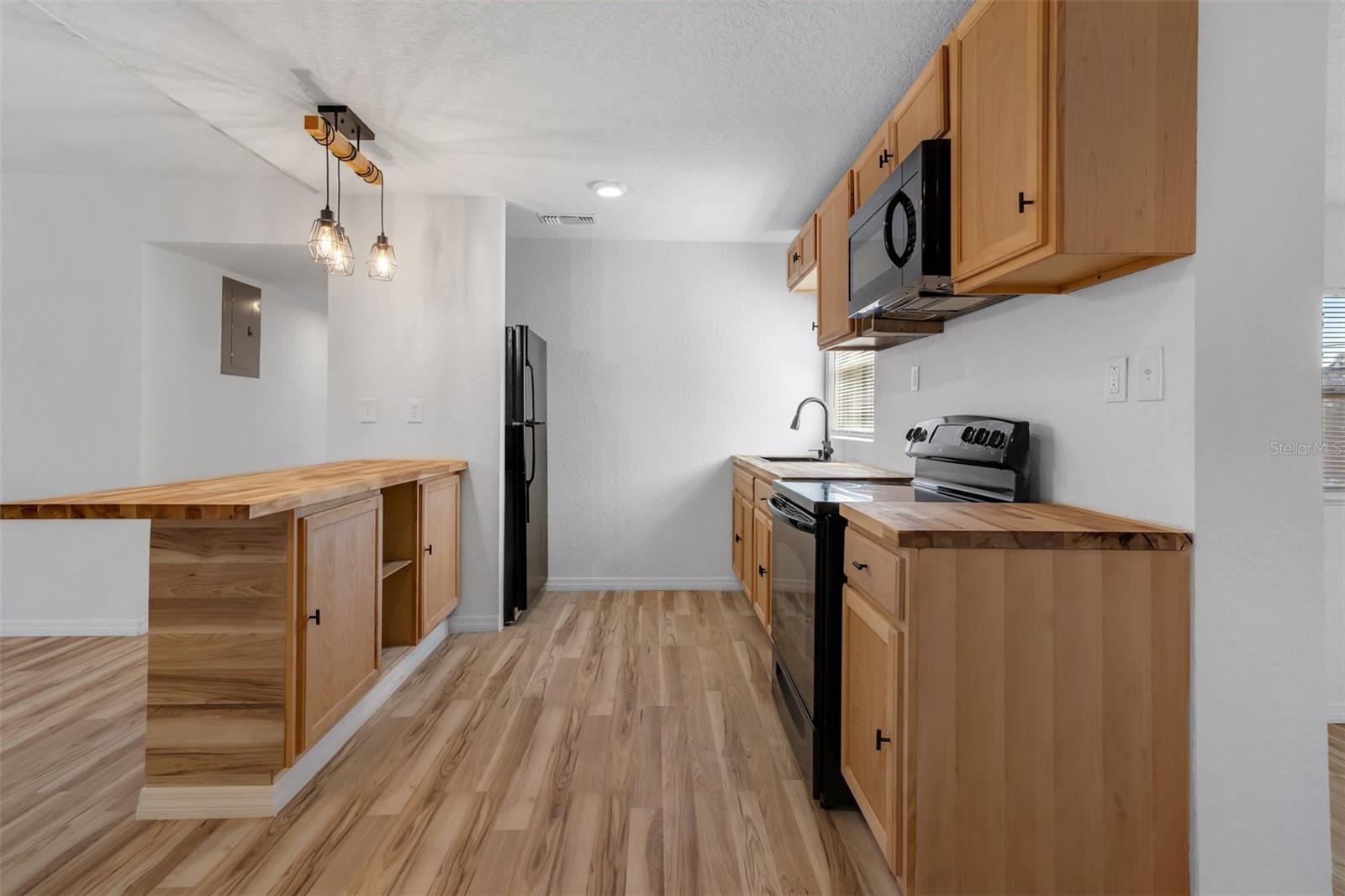 Image 12 of 31 For 6146 Dahlia Drive