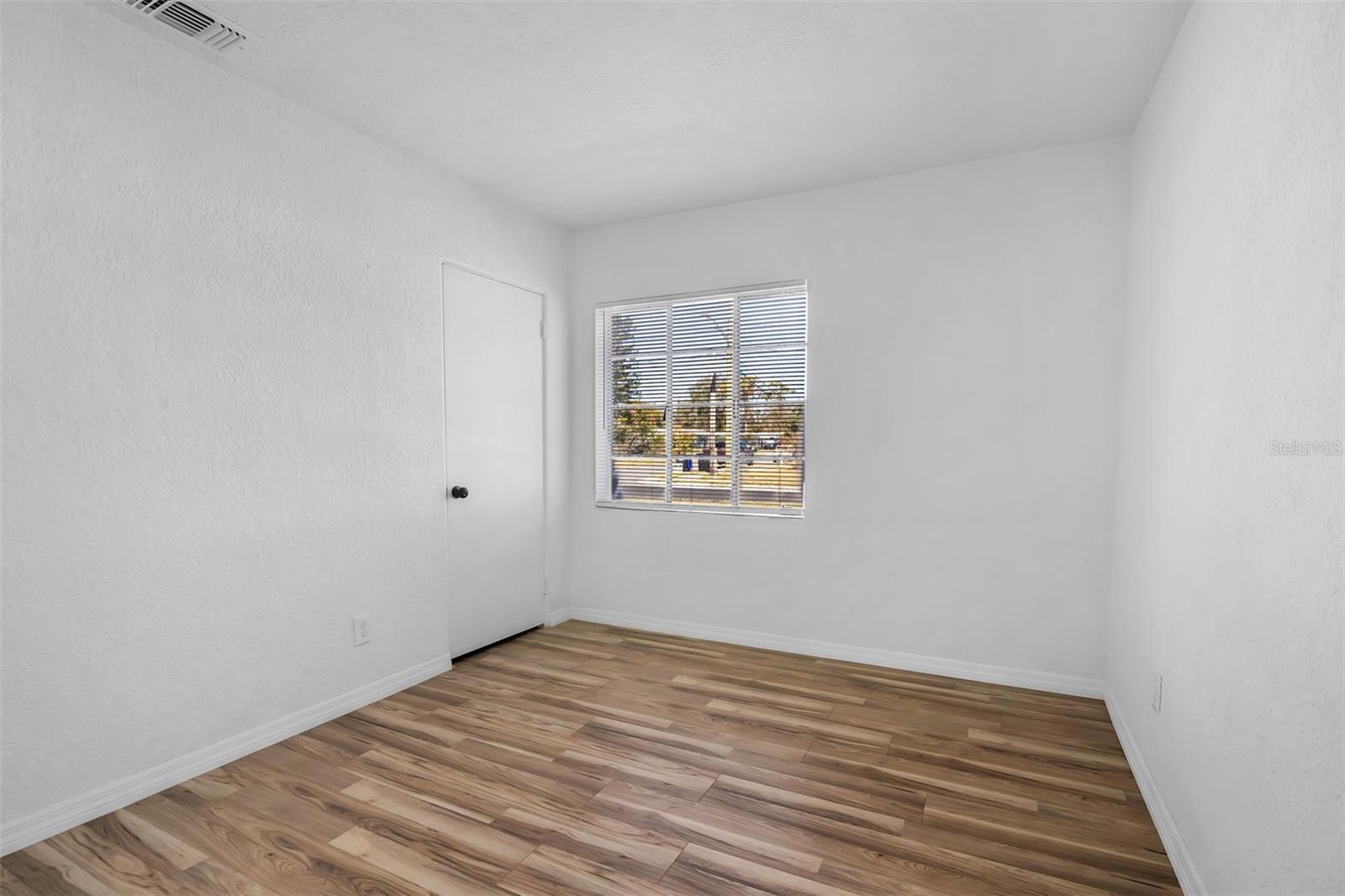 Image 21 of 31 For 6146 Dahlia Drive