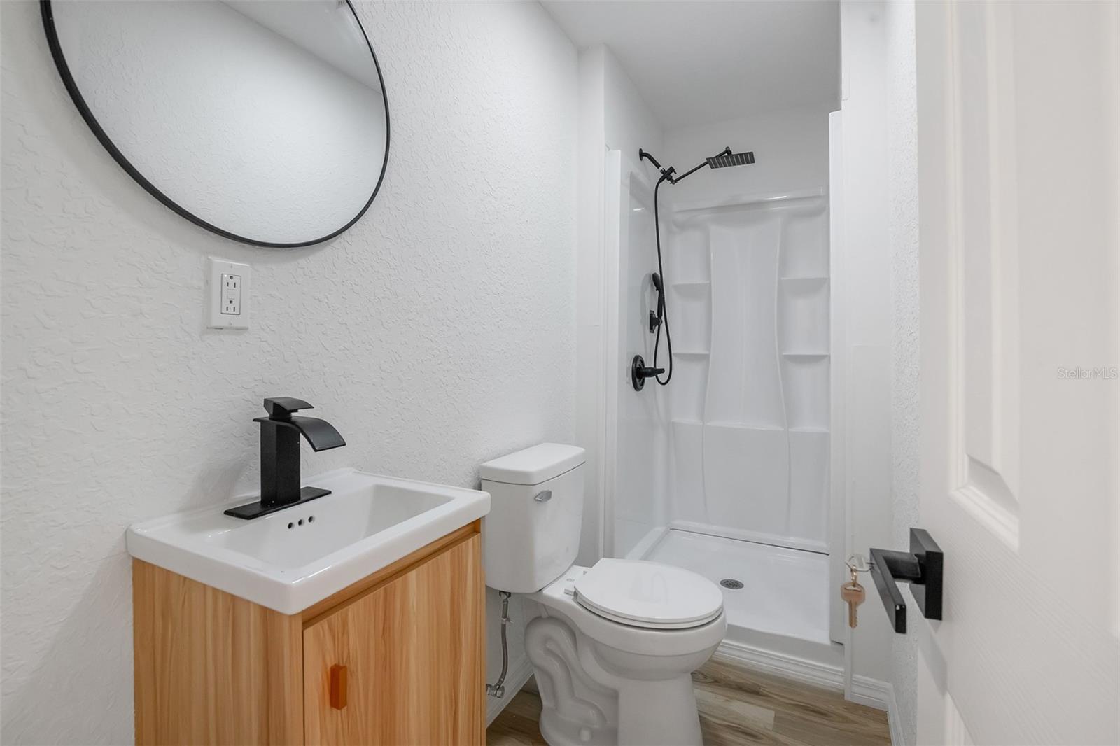 Image 22 of 31 For 6146 Dahlia Drive