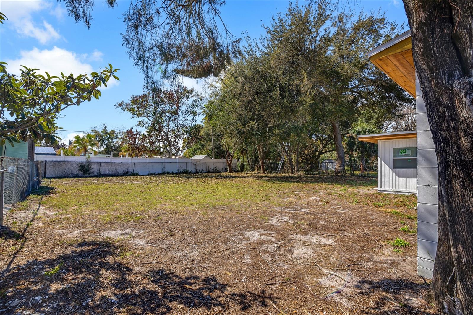 Image 26 of 31 For 6146 Dahlia Drive