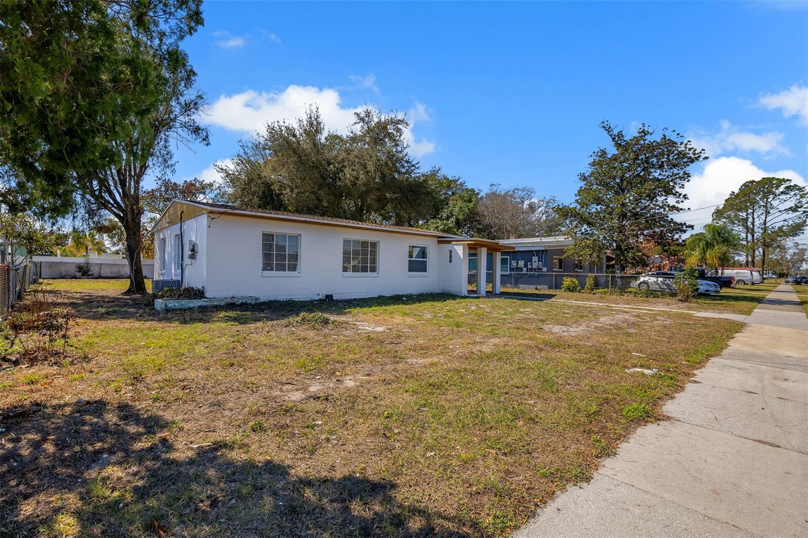 Image 6 of 31 For 6146 Dahlia Drive