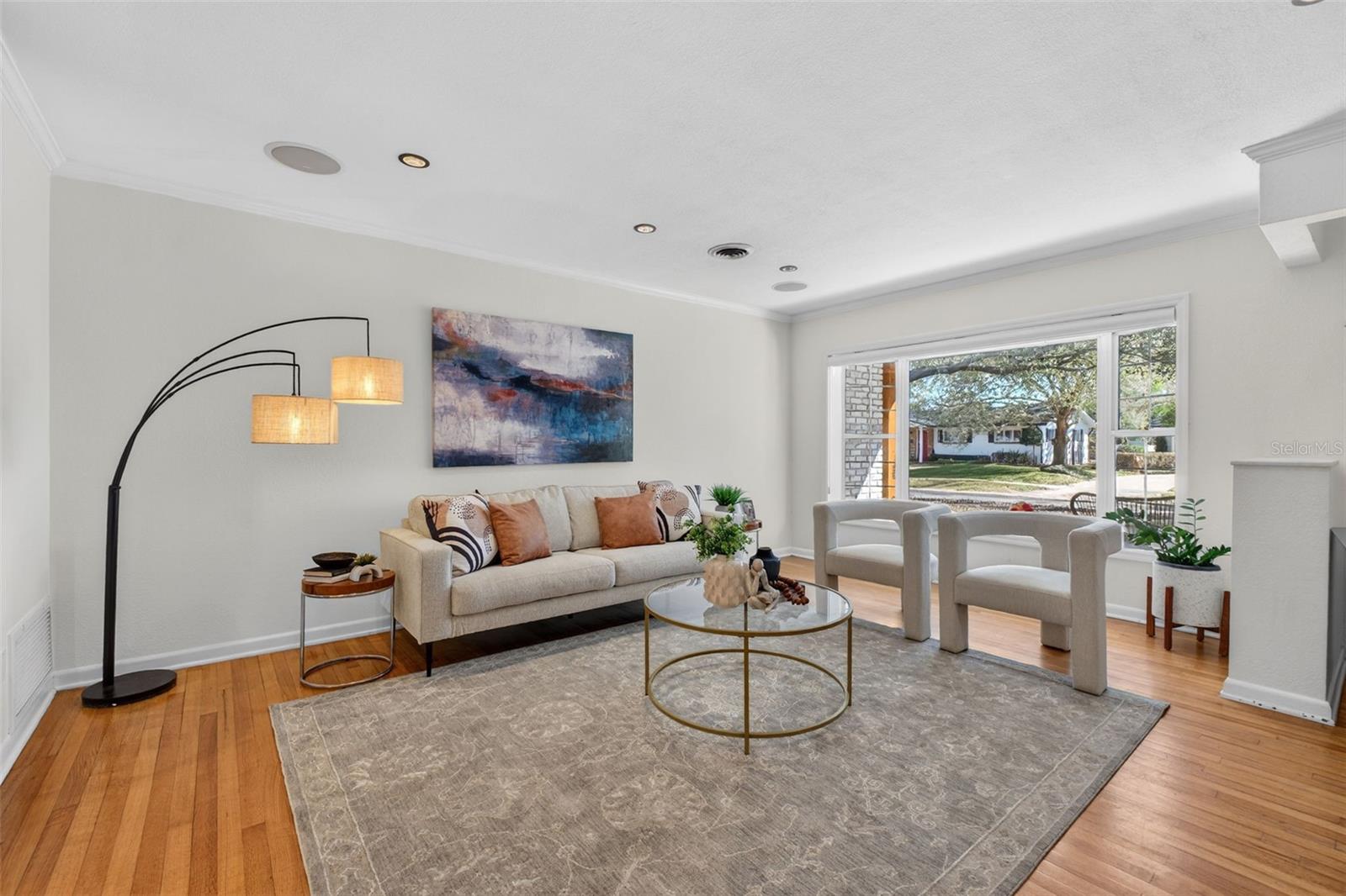 Image 12 of 100 For 643 Dunblane Drive