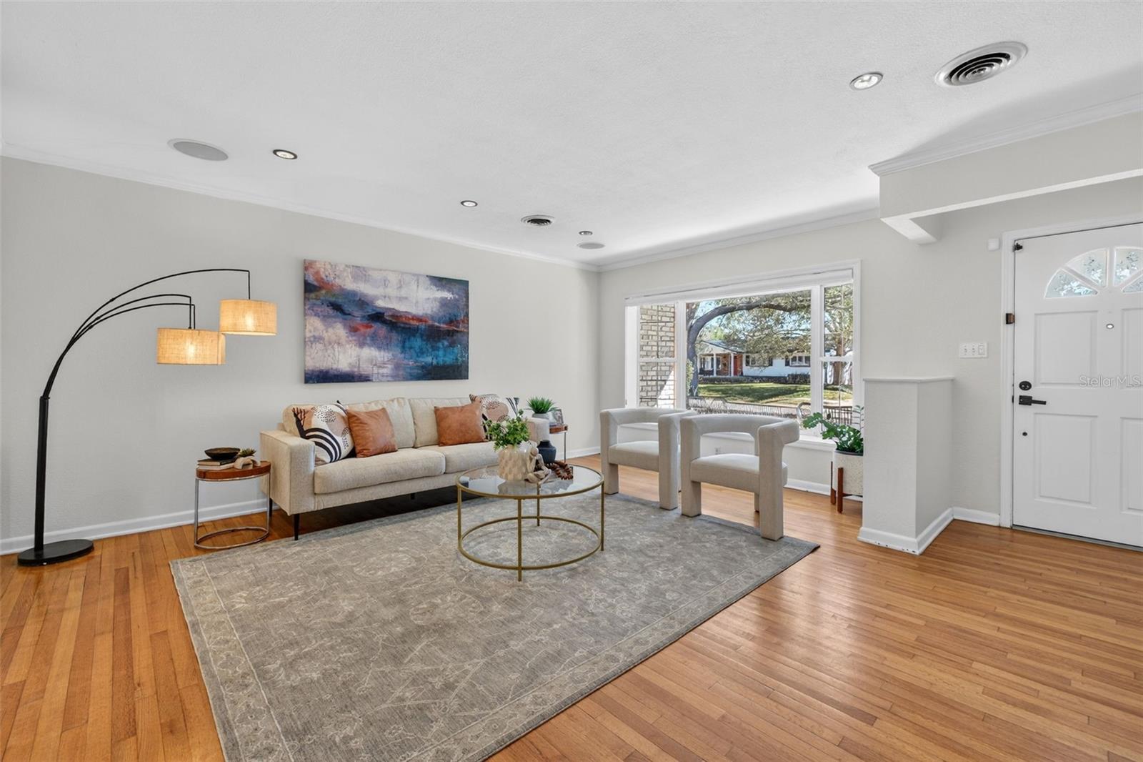 Image 15 of 100 For 643 Dunblane Drive