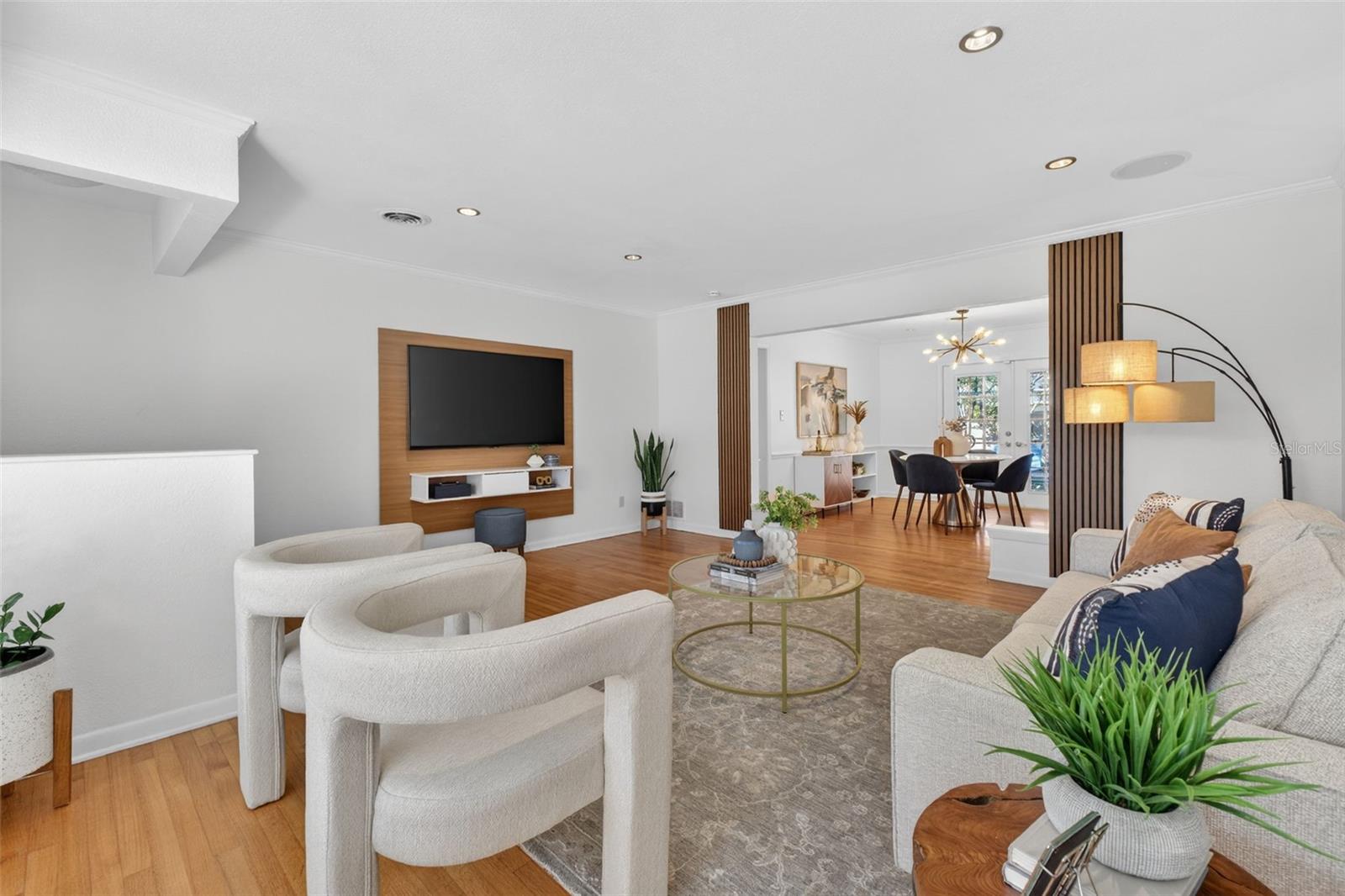 Image 17 of 100 For 643 Dunblane Drive