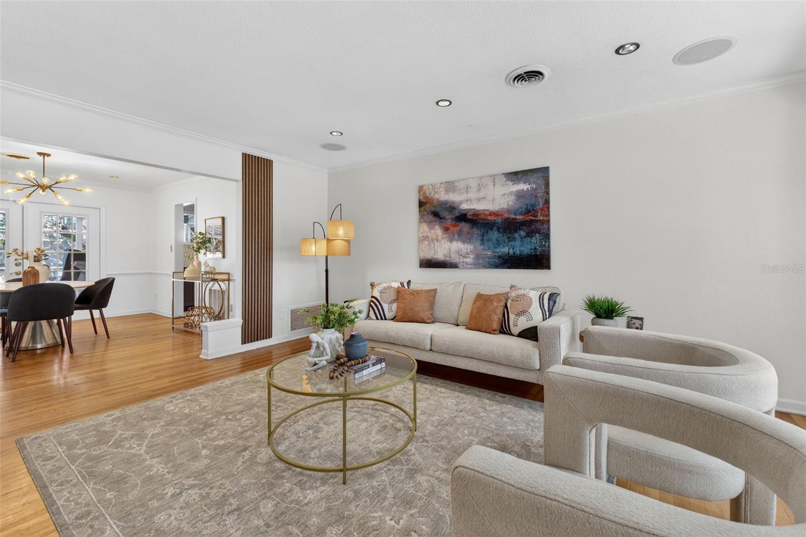 Image 19 of 100 For 643 Dunblane Drive