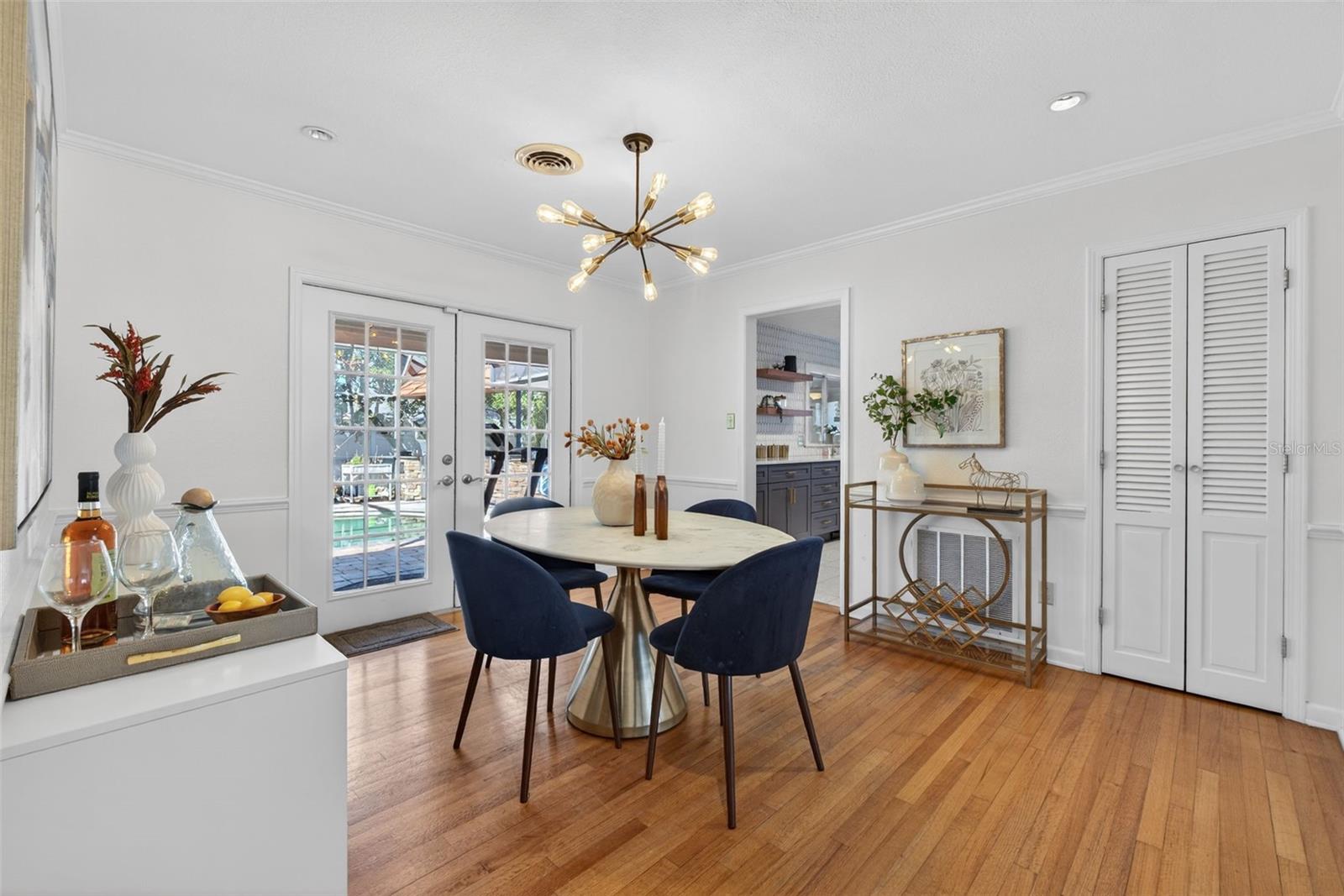 Image 28 of 100 For 643 Dunblane Drive