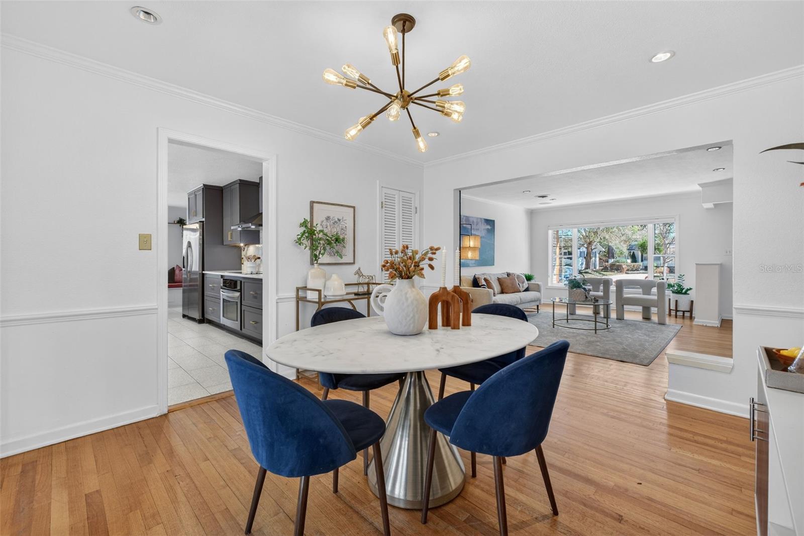 Image 29 of 100 For 643 Dunblane Drive