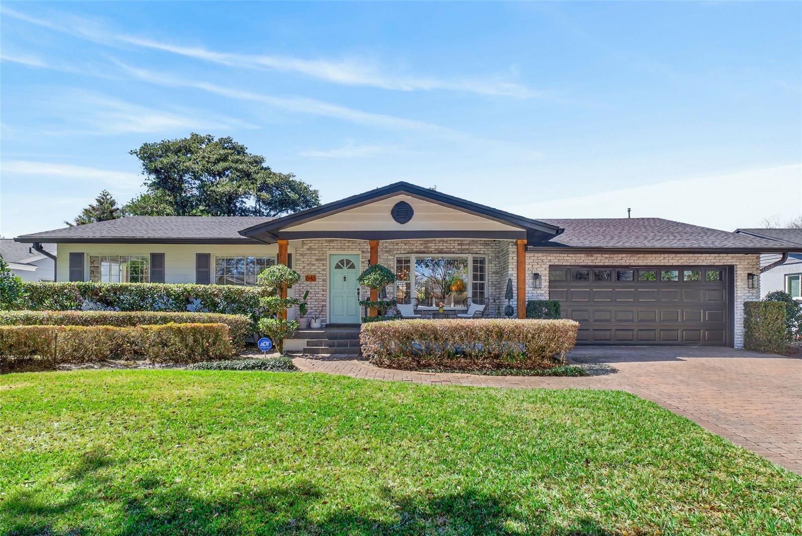 Image 3 of 100 For 643 Dunblane Drive