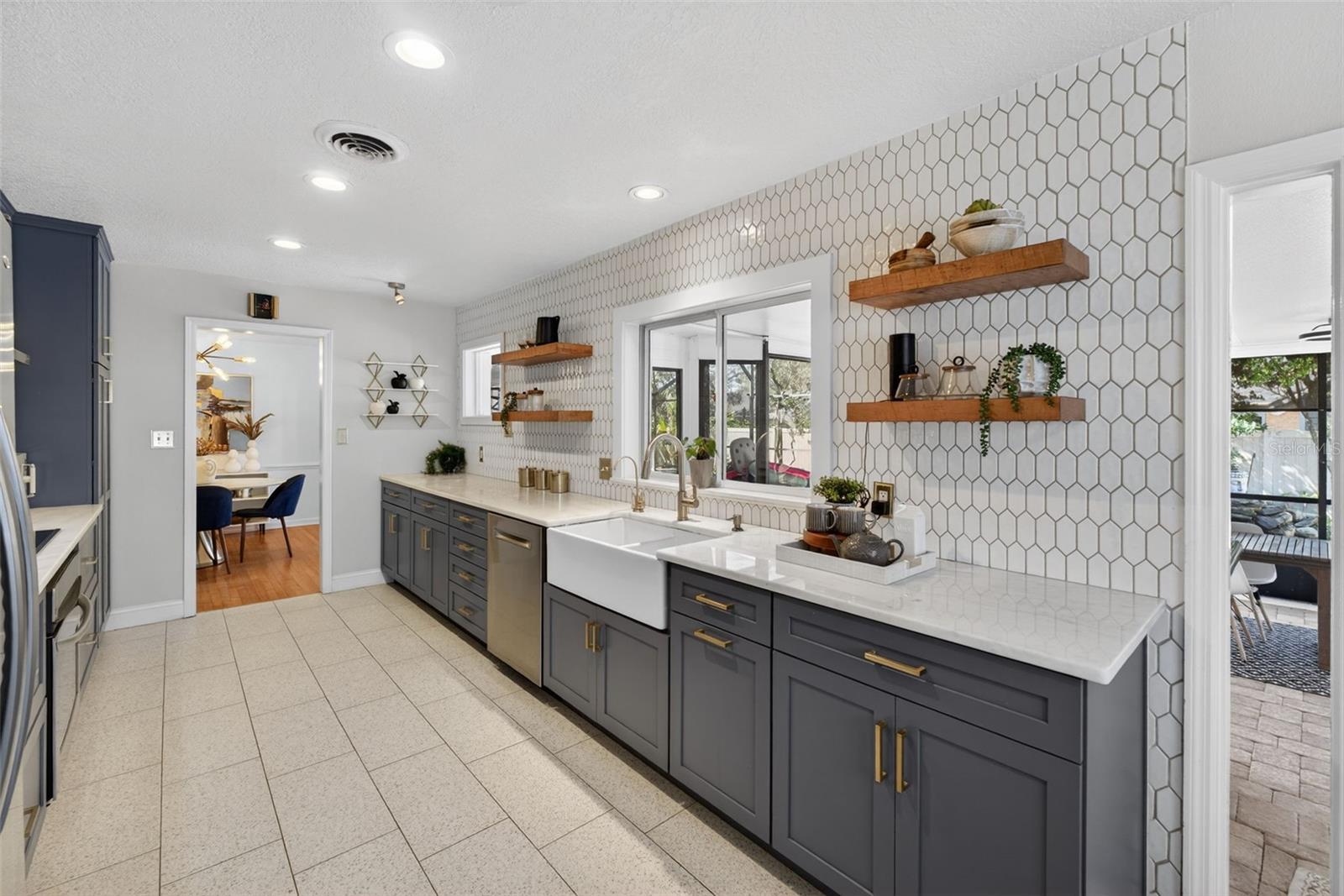 Image 36 of 100 For 643 Dunblane Drive