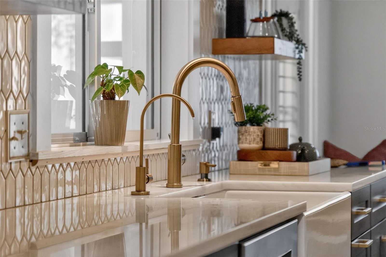 Image 39 of 100 For 643 Dunblane Drive