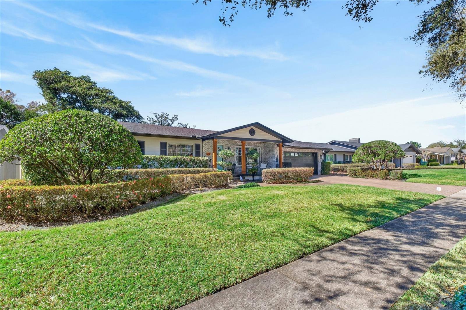 Image 4 of 100 For 643 Dunblane Drive