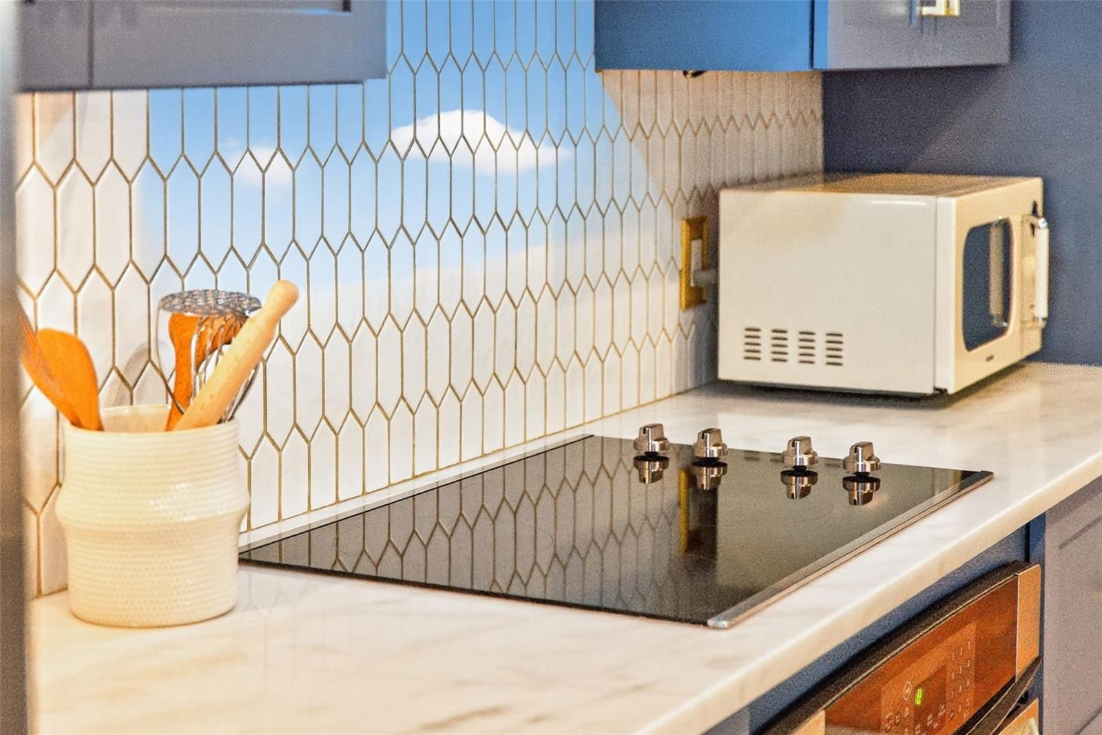 Image 42 of 100 For 643 Dunblane Drive