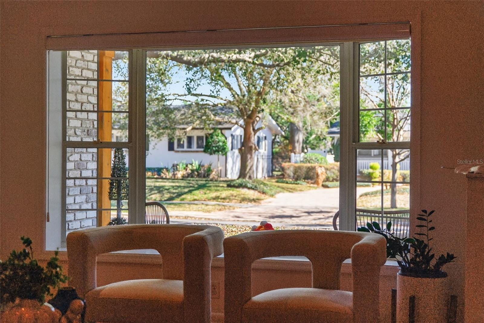 Image 49 of 100 For 643 Dunblane Drive